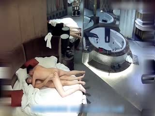 性感丰满的极品少妇诱惑